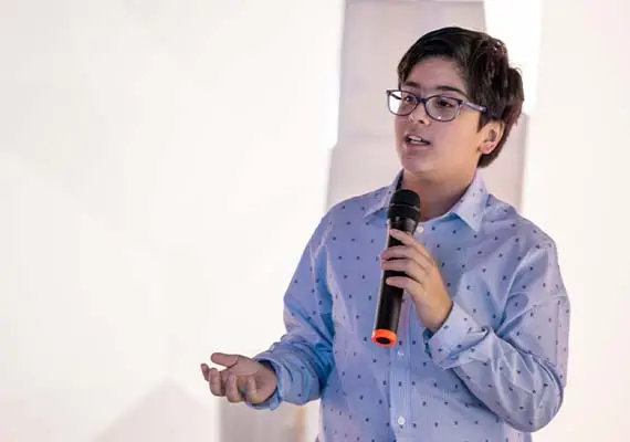 Week 4 & 8: Entrepreneurship